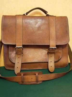 Leather professional bag like new, handmade, whisky color