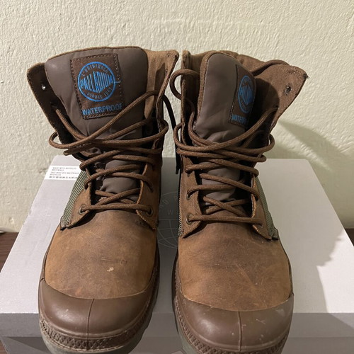 Palladium waterproof boots size 39.5, brown green