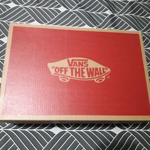 Vans Knu Skool sneakers like new, size 40, black and white