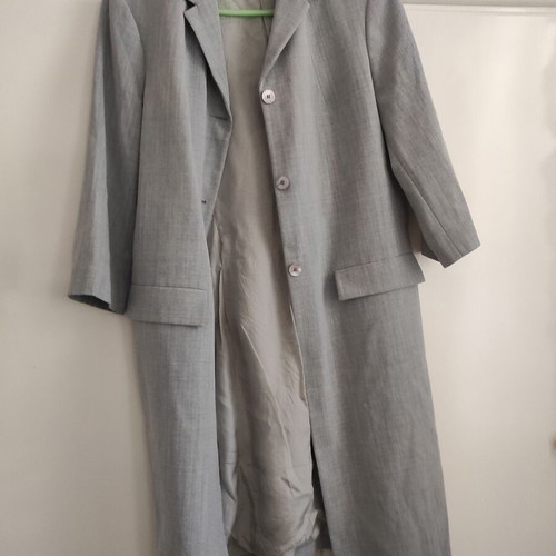Piu & Piu thin women's coat size 46/L like new, gray