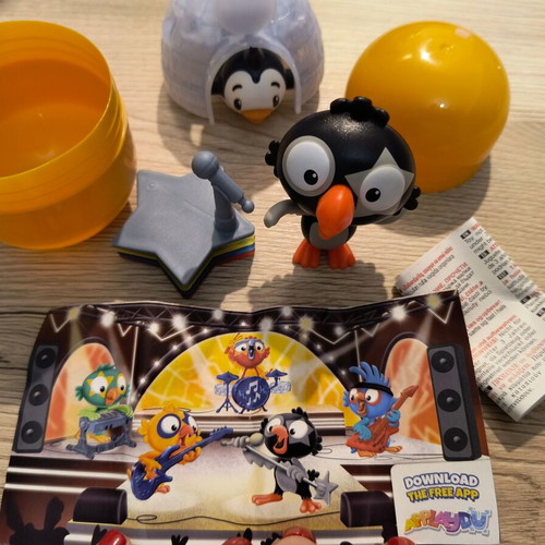 Kinder Surprise Figures and Frozen Gift New Pack