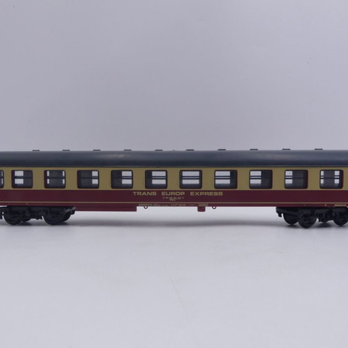LIMA Trans Europ Express miniature train HO scale 11'' used