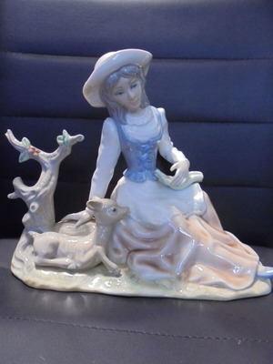 Tengra porcelain figure girl with deer like new