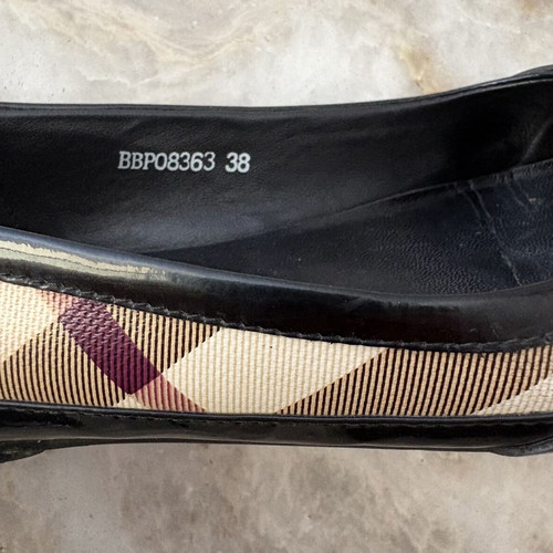 Women's leather ballerina flats, size 38, black and beige