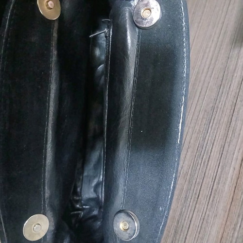Women's bag like new, black, with detachable strap