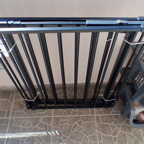 Dreambaby Discovery 3 Folding Safety Gate new, metal black 85.5x74cm