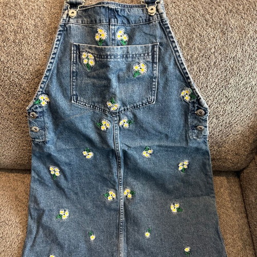 Dresses in excellent condition for 12-year-old girls