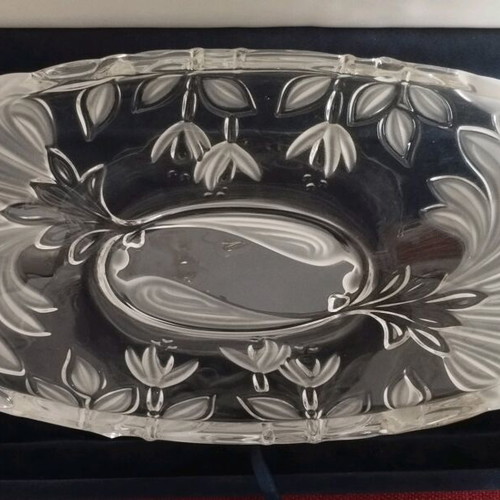 Vintage glass fruit bowl new with peacock and flower designs