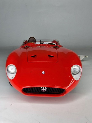 CMC Maserati 300S Sports Car Model 1956 Scale 1:18 new