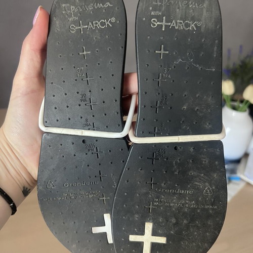 Ipanema with Starck flip-flops size 39 like new, black and white