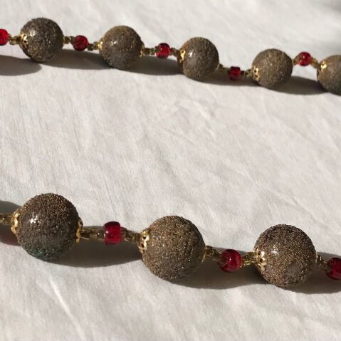 Vintage necklace used, brown and red