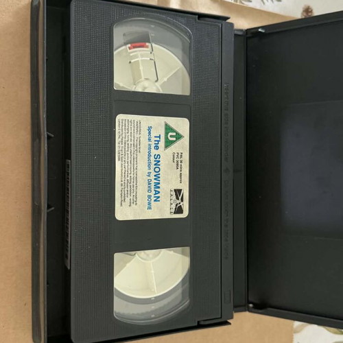The Snowman videocassette like new
