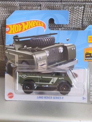Hot Wheels Land Rover Series II new in box