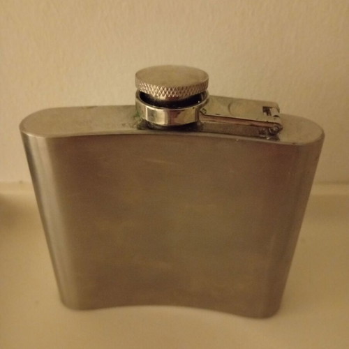 Stainless steel flask used 5 oz (147 ml)
