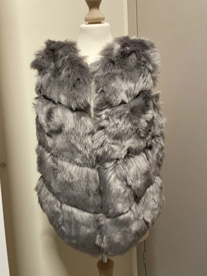 Gray sleeveless vest new, New Collection