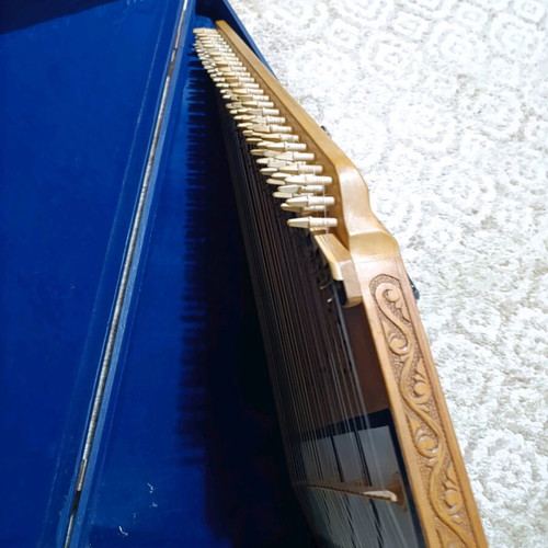 Armenian qanun like new with case