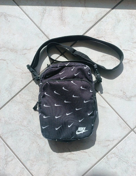 Σπάνιο Nike Heritage crossbody τσαντάκι