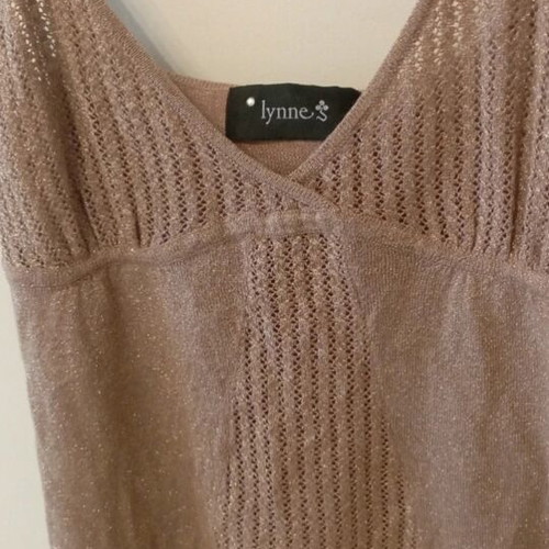 Lynne gold top, size S