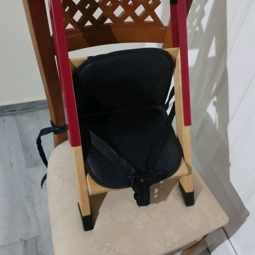 Child wooden high chair used, The HandySitt Company, red