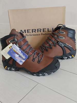 Merrell men's leather boots new, size 45, brown and black