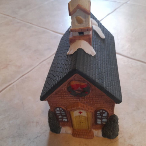 Small temple house decorative item