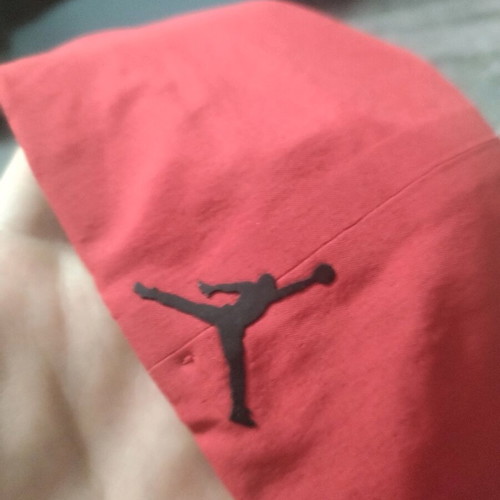 Jordan hat like new, red