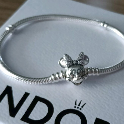 Pandora bracelet Disney Minnie size 18 new, silver