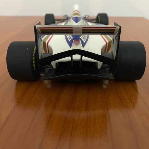 Williams FW-16 Lang scale 1/18 like new