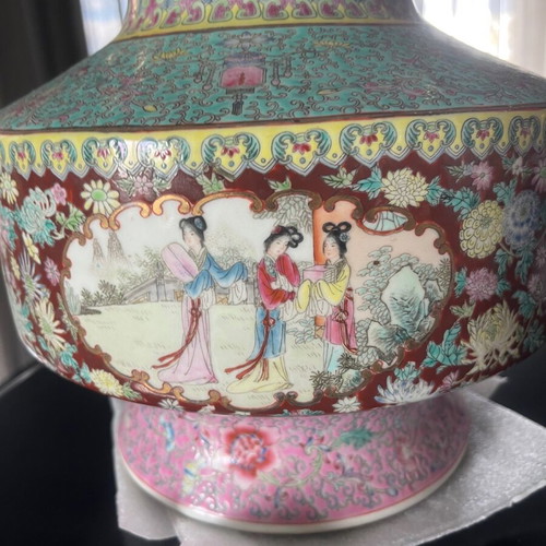 Chinese vase Famille Rose 45x27, like new, early 20th century
