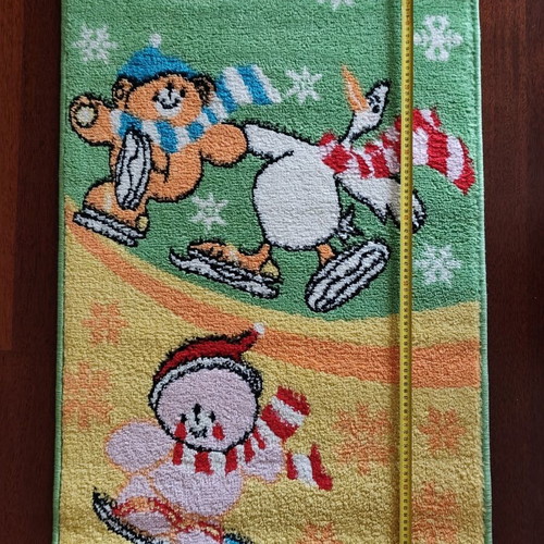 Children's rugs set of 2 like new, ideal for kids' room