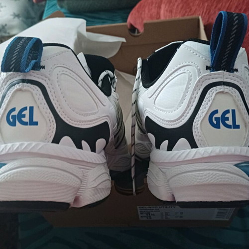 Asics athletic shoes new, size 46, white