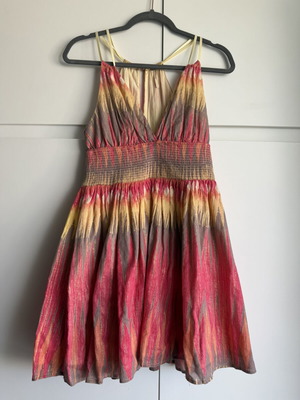 Free People Boho Φόρεμα με Χιαστί Λουράκια Μέγεθος S με Χρυσό Lurex Σαν Καινούργιο