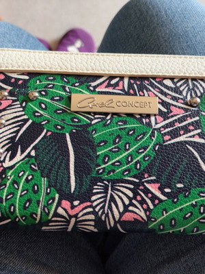 Axel ladies wallet like new, large, multicolored with green leaf design