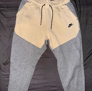 Nike Tech Fleece Pants XL