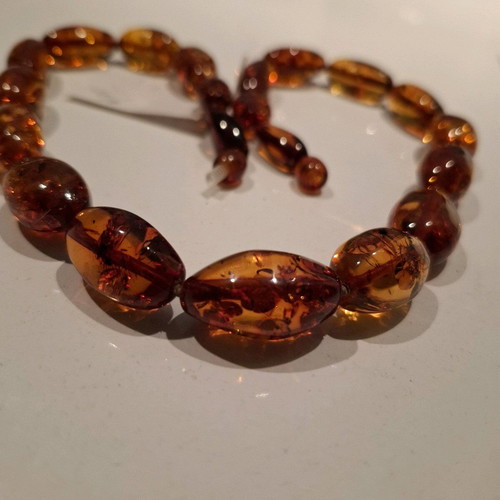 Necklace of solid natural Baltic amber, 23 beads, length 46 cm