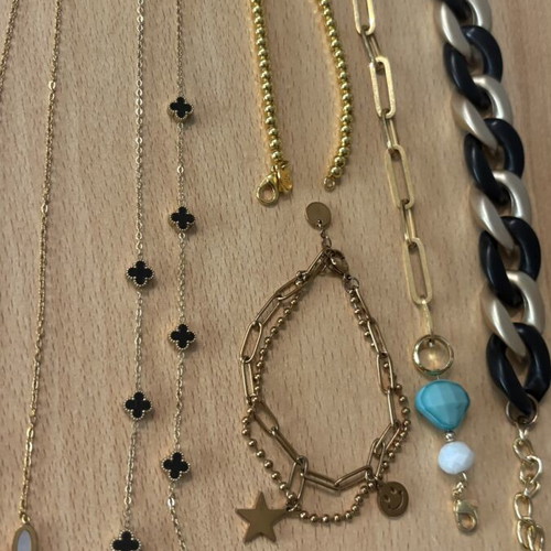 Stainless steel necklaces and bracelets, gold and silver colors