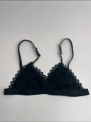 Teen bra size S new, black