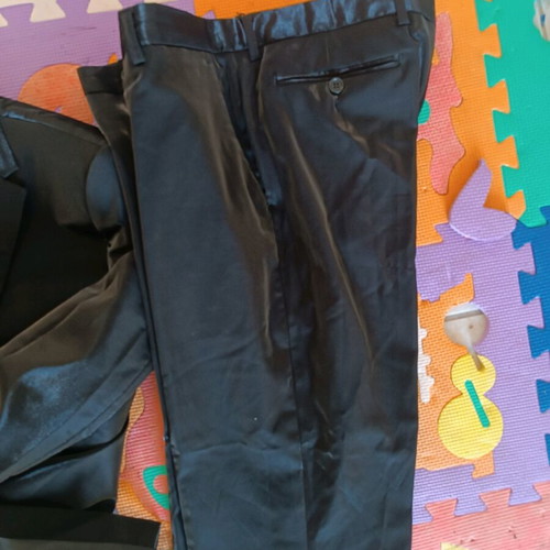 Davvero formal suit black like new