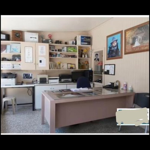 Shops 40 sqm renovated on 700 sqm plot in Thermo