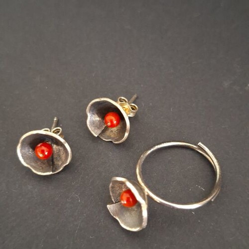 Vintage ring and matching stud earrings set, like new, oxidized silver with coral bead