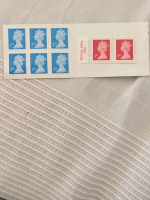 British stamps new, pack of 8 featuring Queen Elizabeth
