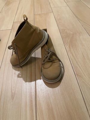 H&M kids boots used, size 28, tan color