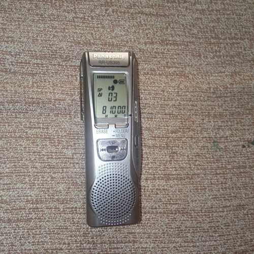 Panasonic RR-US395 IC Recorder new, voice recorder for journalists