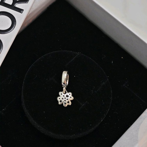 Pandora charm clover in 925 silver with green cubic zirconia new