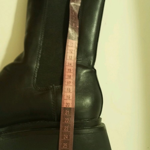 Black boots used, size 40