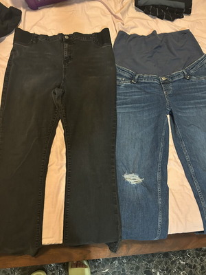 Maternity jeans size L like new, set of two
