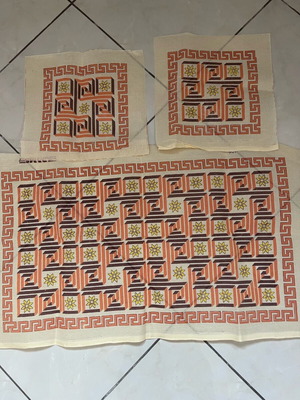 Set of table linens new, 1 large and 2 small napkins