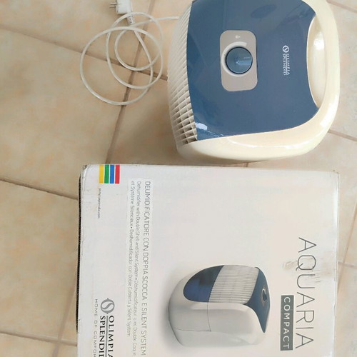 Olimpia Splendid Aquaria Compact dehumidifier like new, 12lt compressor