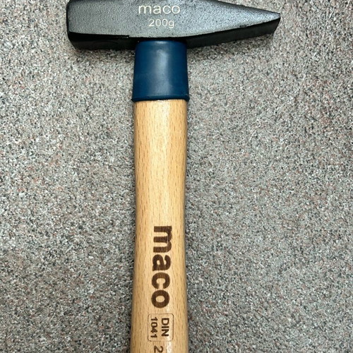 Hammer 200gr with wooden ergonomic handle by MACO new