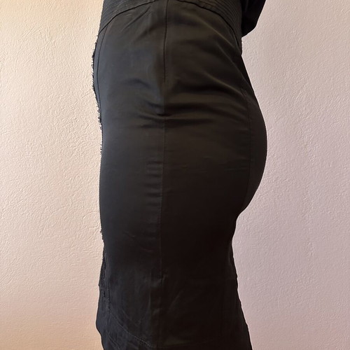 Karen Millen black long skirt like new, size S